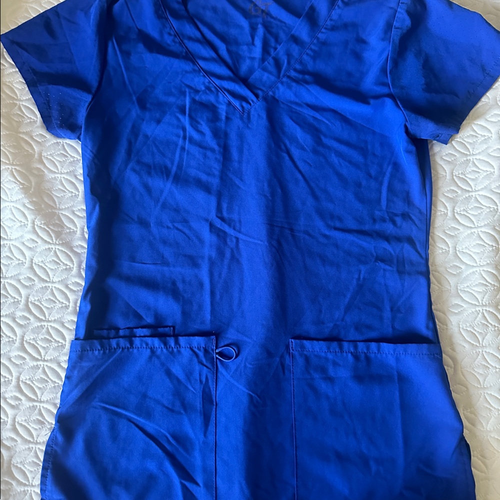 Scrub top